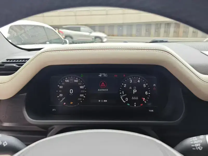 2020 Land Rover Defender с пробегом 82 000 км