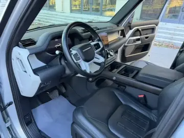 2020 Land Rover Defender с пробегом 70 000 км