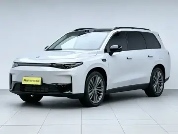 Leapmotor C16