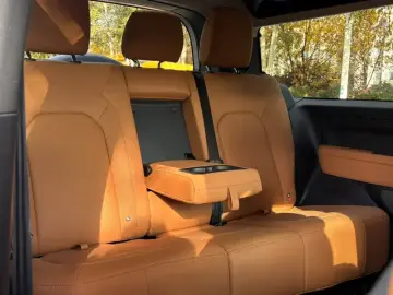 2024 Land Rover Defender с пробегом 7 900 км