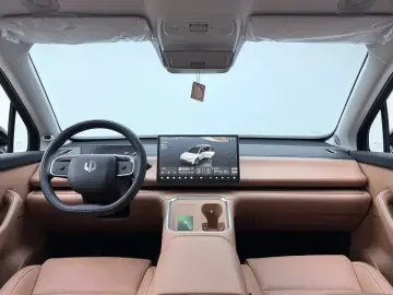 2026 Leapmotor C16 с пробегом 28 500 км