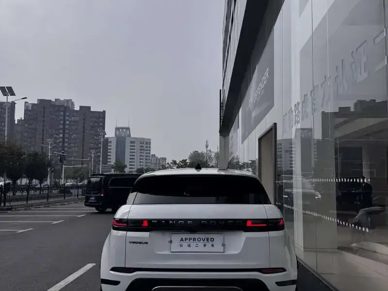 2024 Land Rover Range Rover Evoque с пробегом 11 000 км