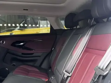 2024 Land Rover Range Rover Evoque с пробегом 11 000 км