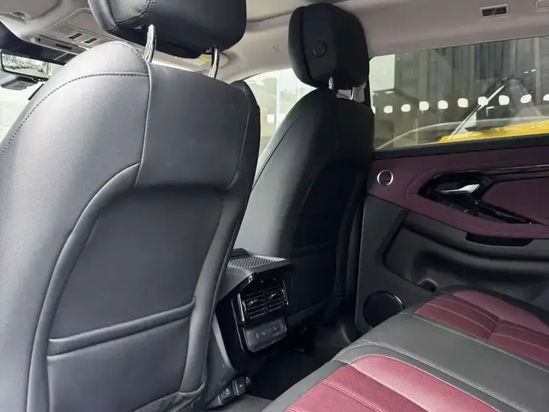 2024 Land Rover Range Rover Evoque с пробегом 11 000 км