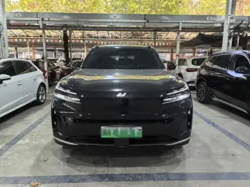 2025 Nio Onvo L90 с пробегом 17 000 км