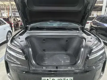 2025 Nio Onvo L90 с пробегом 17 000 км