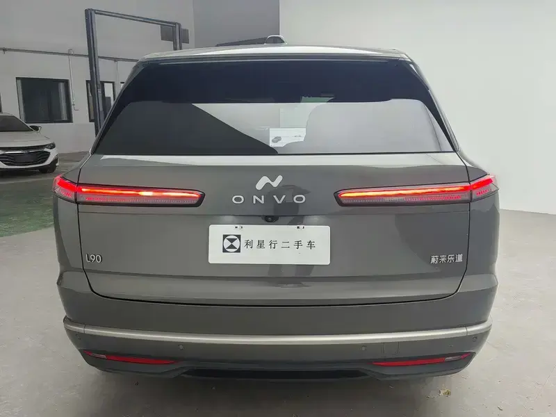 2025 Nio Onvo L90 с пробегом 20 400 км