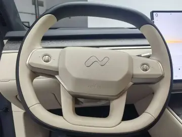 2025 Nio Onvo L90 с пробегом 20 400 км