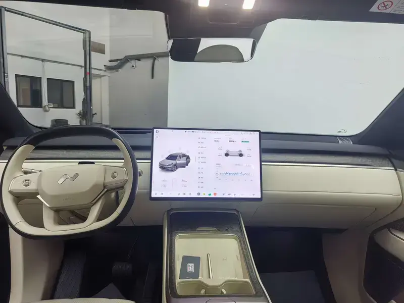 2025 Nio Onvo L90 с пробегом 23 300 км