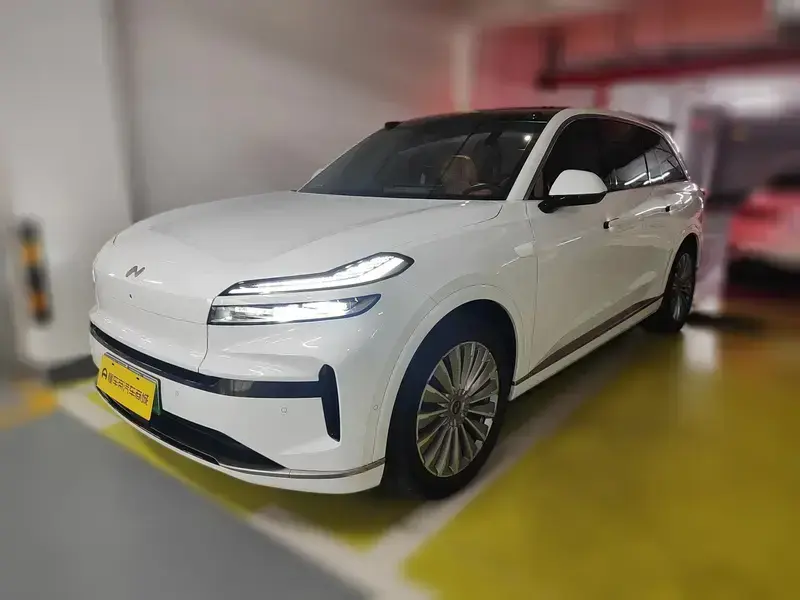 2025 Nio Onvo L90 с пробегом 29 700 км
