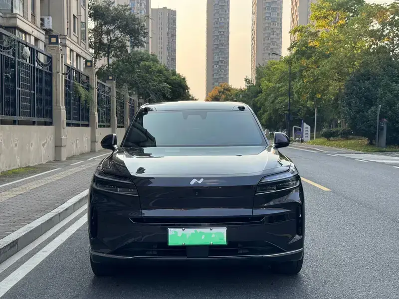 2025 Nio Onvo L90 с пробегом 5 100 км