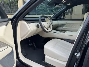 2025 Nio Onvo L90 с пробегом 5 100 км