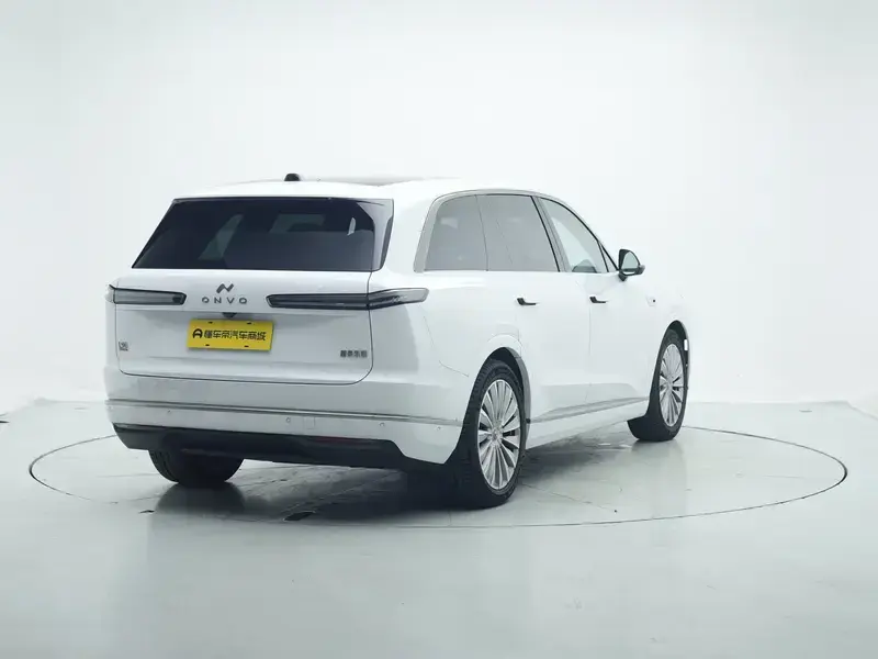 2025 Nio Onvo L90 с пробегом 14 900 км