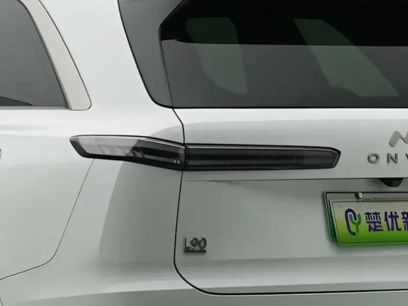 2025 Nio Onvo L90 с пробегом 39 000 км
