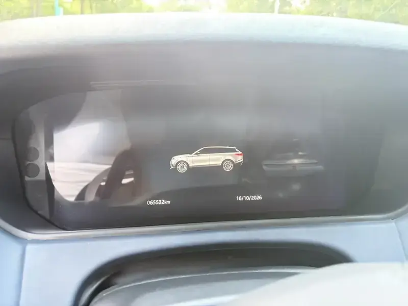2022 Land Rover Range Rover Velar с пробегом 65 000 км