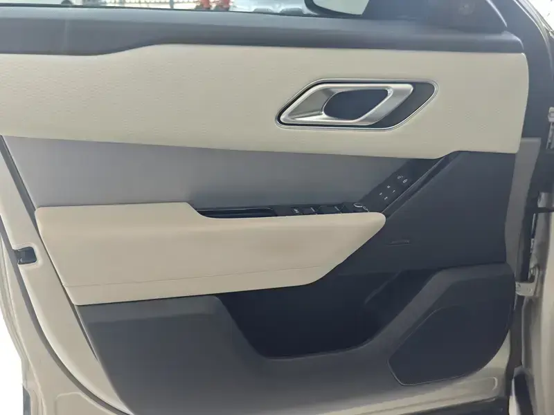 2020 Land Rover Range Rover Velar с пробегом 49 000 км