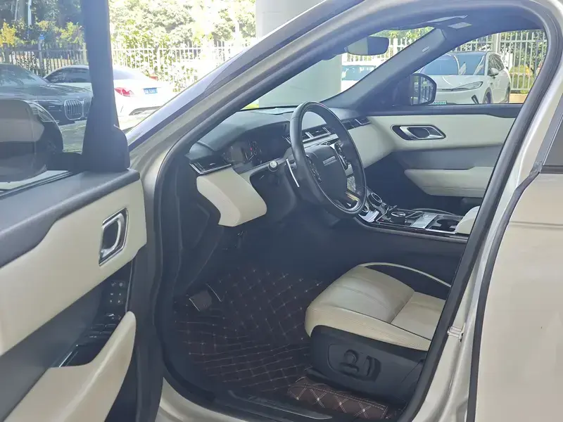 2020 Land Rover Range Rover Velar с пробегом 49 000 км