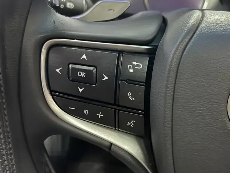 2022 Lexus ES с пробегом 40 000 км