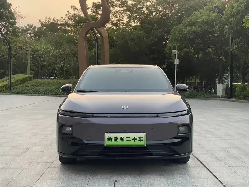 2025 Leapmotor B01 с пробегом 47 000 км