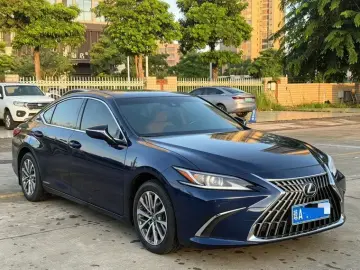 2022 Lexus ES с пробегом 60 000 км