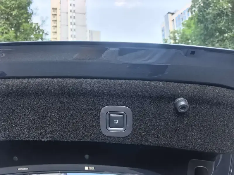 2025 Leapmotor B01 с пробегом 6 800 км