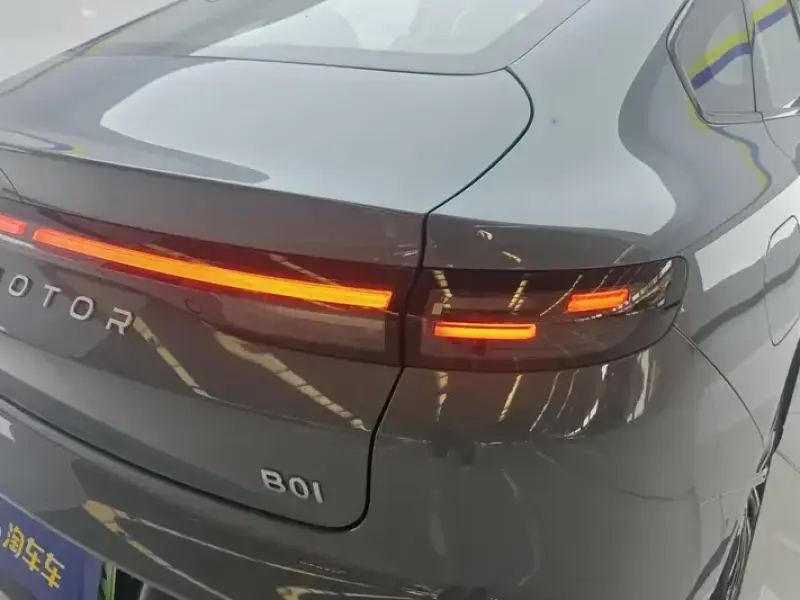 2025 Leapmotor B01 с пробегом 16 000 км