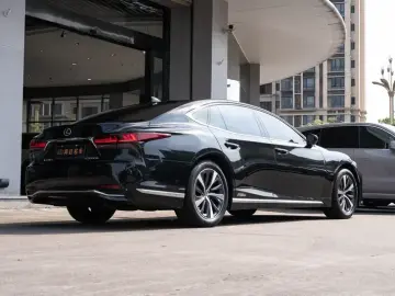 2021 Lexus LS с пробегом 44 300 км