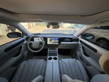 2022 Leapmotor C11 с пробегом 96 000 км