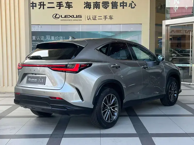 2024 Lexus NX с пробегом 2 000 км