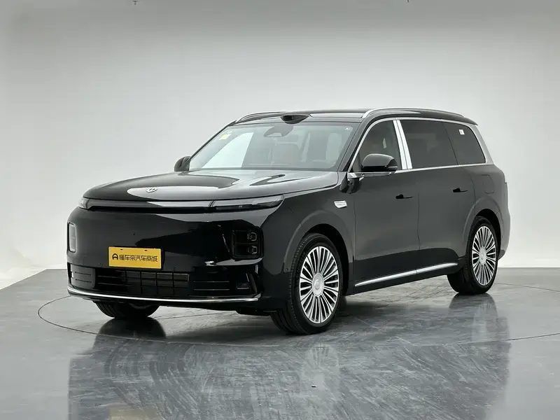 2026 Leapmotor D19 с пробегом 200 км