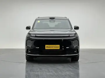 2026 Leapmotor D19 с пробегом 200 км
