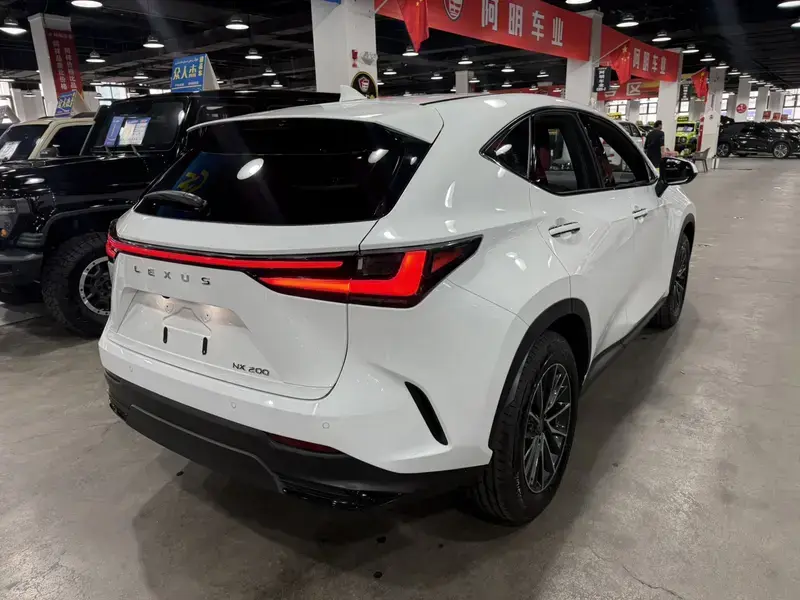 2026 Lexus NX с пробегом 20 000 км