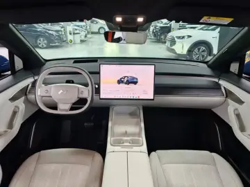 2024 Nio Onvo L60 с пробегом 15 000 км