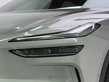 2025 Nio Onvo L60 с пробегом 11 700 км