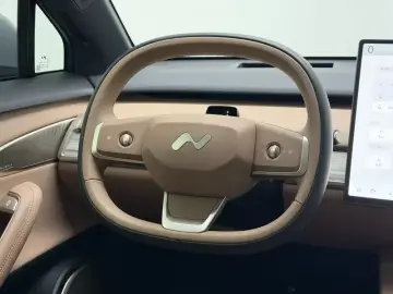 2025 Nio Onvo L60 с пробегом 11 700 км