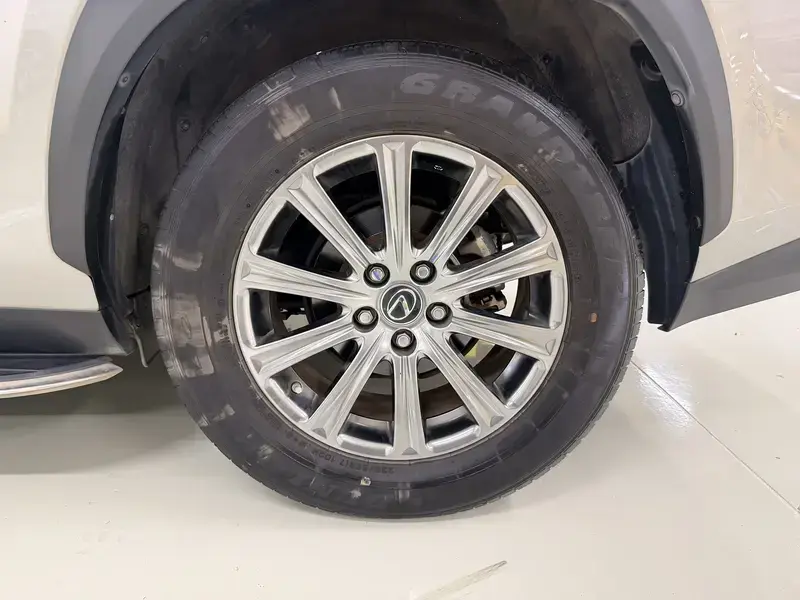 2020 Lexus NX с пробегом 63 700 км
