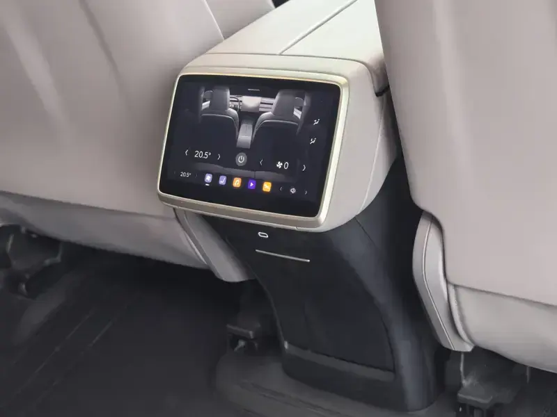 2024 Nio Onvo L60 с пробегом 25 800 км