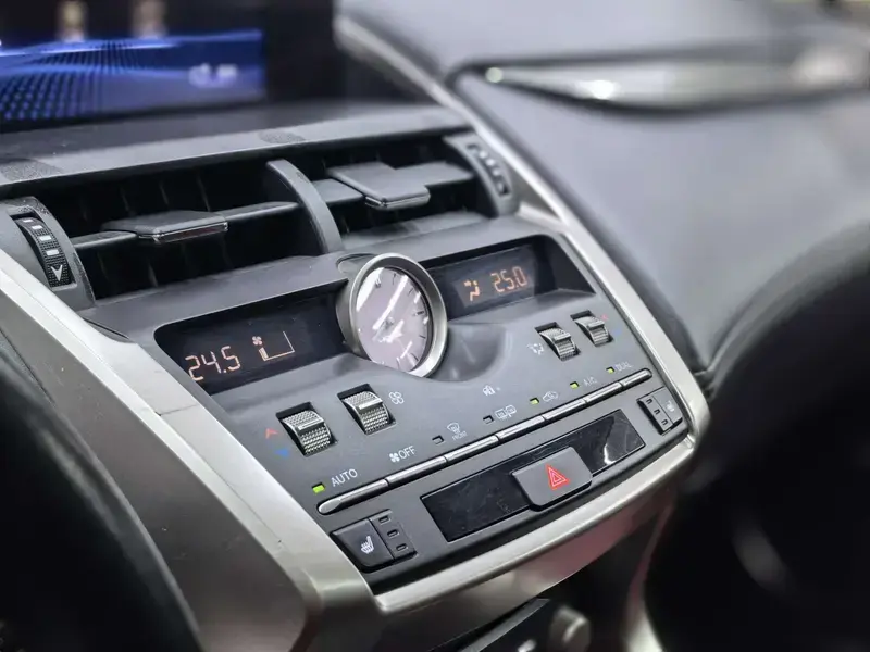 2020 Lexus NX с пробегом 101 500 км