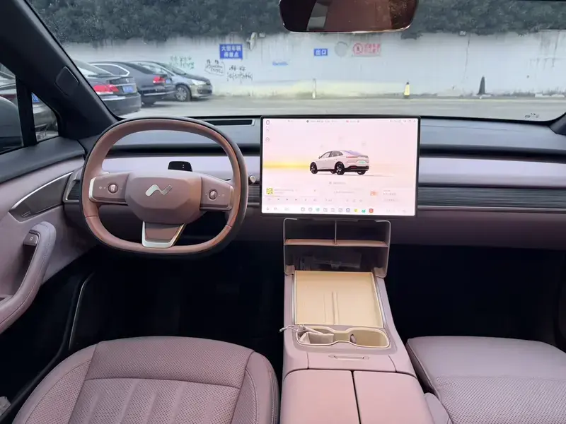 2025 Nio Onvo L60 с пробегом 27 000 км