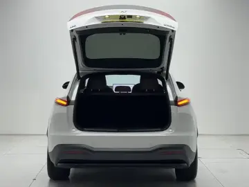 2024 Nio Onvo L60 с пробегом 20 500 км