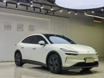 2024 Nio Onvo L60 с пробегом 14 000 км