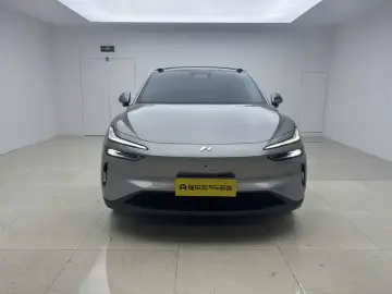 2024 Nio Onvo L60 с пробегом 14 800 км