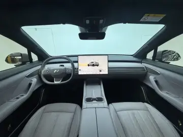 2024 Nio Onvo L60 с пробегом 14 800 км