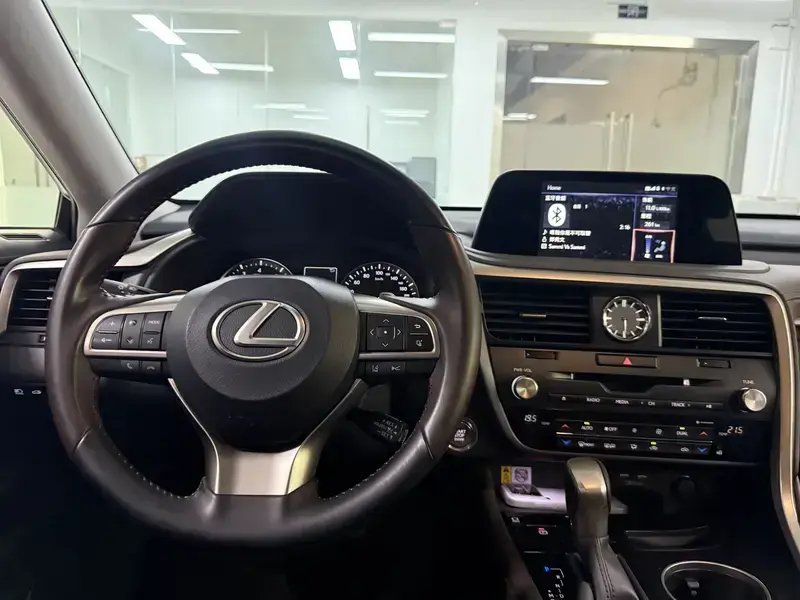 2020 Lexus RX с пробегом 65 000 км
