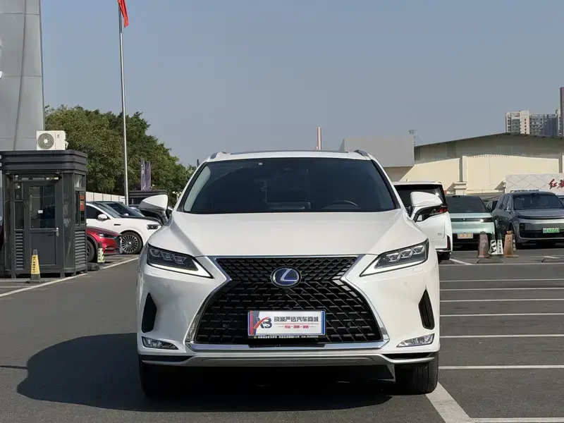 2020 Lexus RX с пробегом 46 000 км