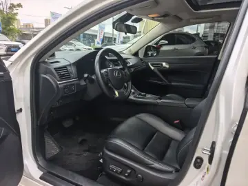 2019 Lexus CT с пробегом 118 000 км