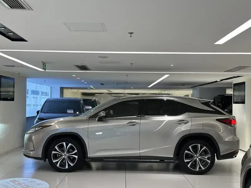 2020 Lexus RX с пробегом 130 000 км