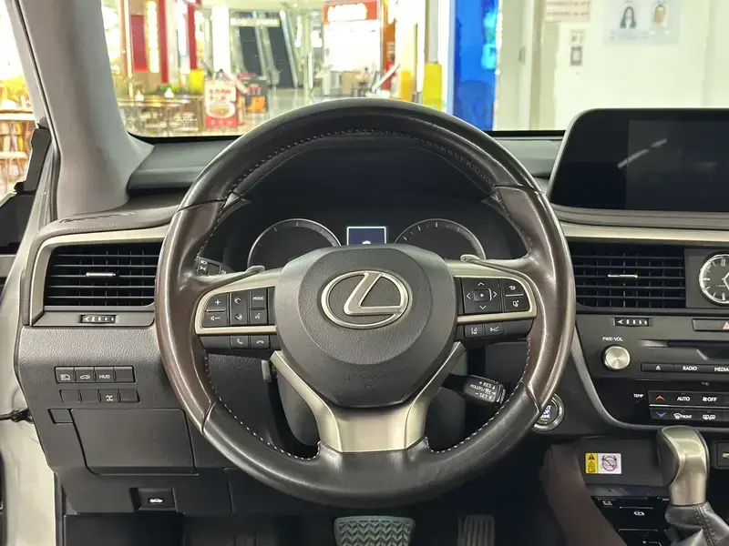 2020 Lexus RX с пробегом 130 000 км