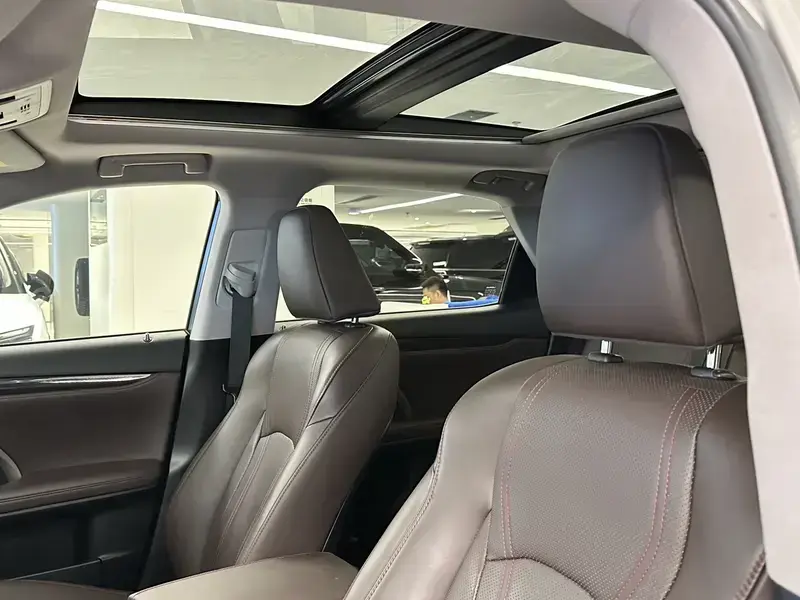 2020 Lexus RX с пробегом 130 000 км