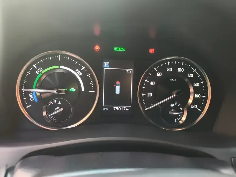 2020 Lexus LM с пробегом 75 100 км